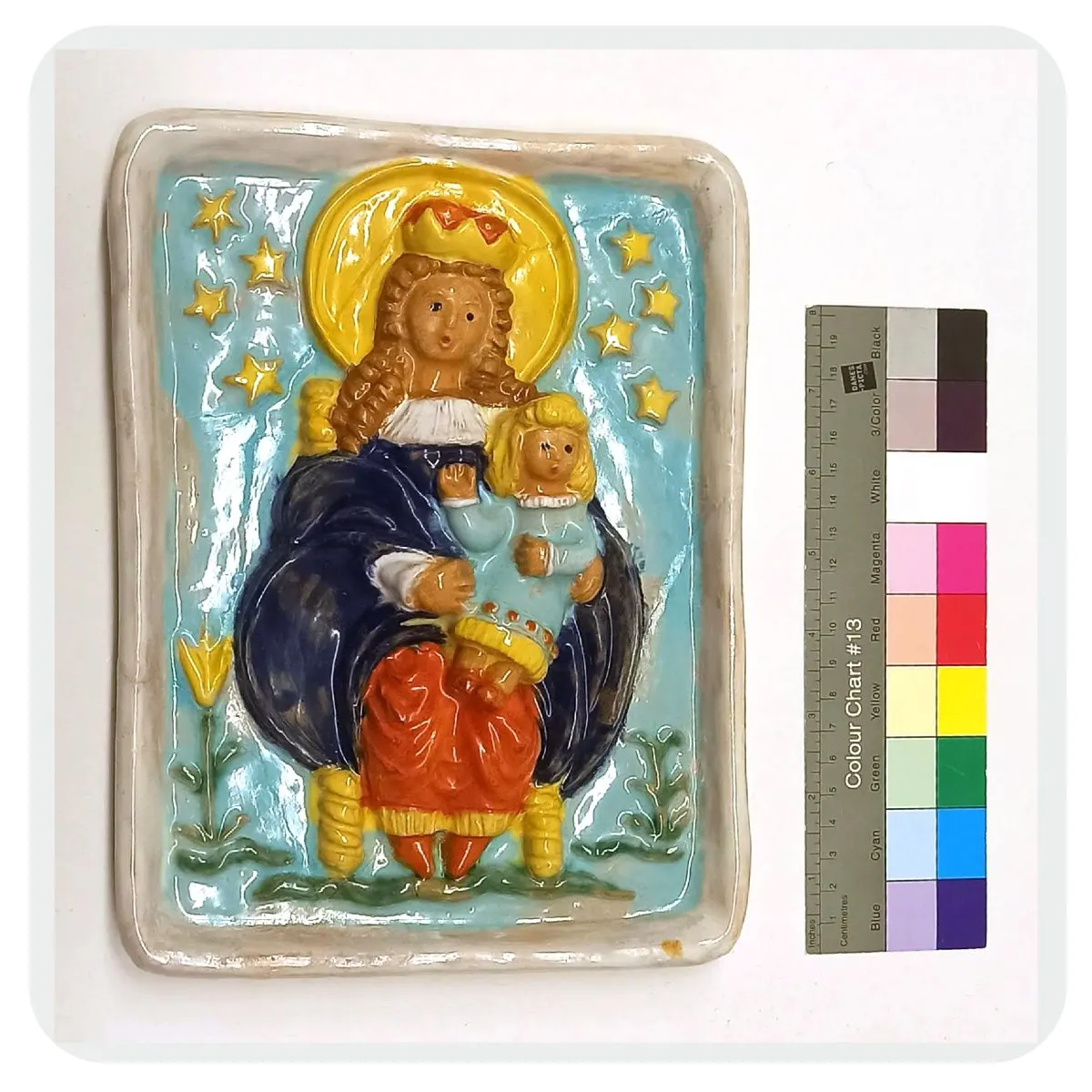 Kachle s Madonou po restaurování